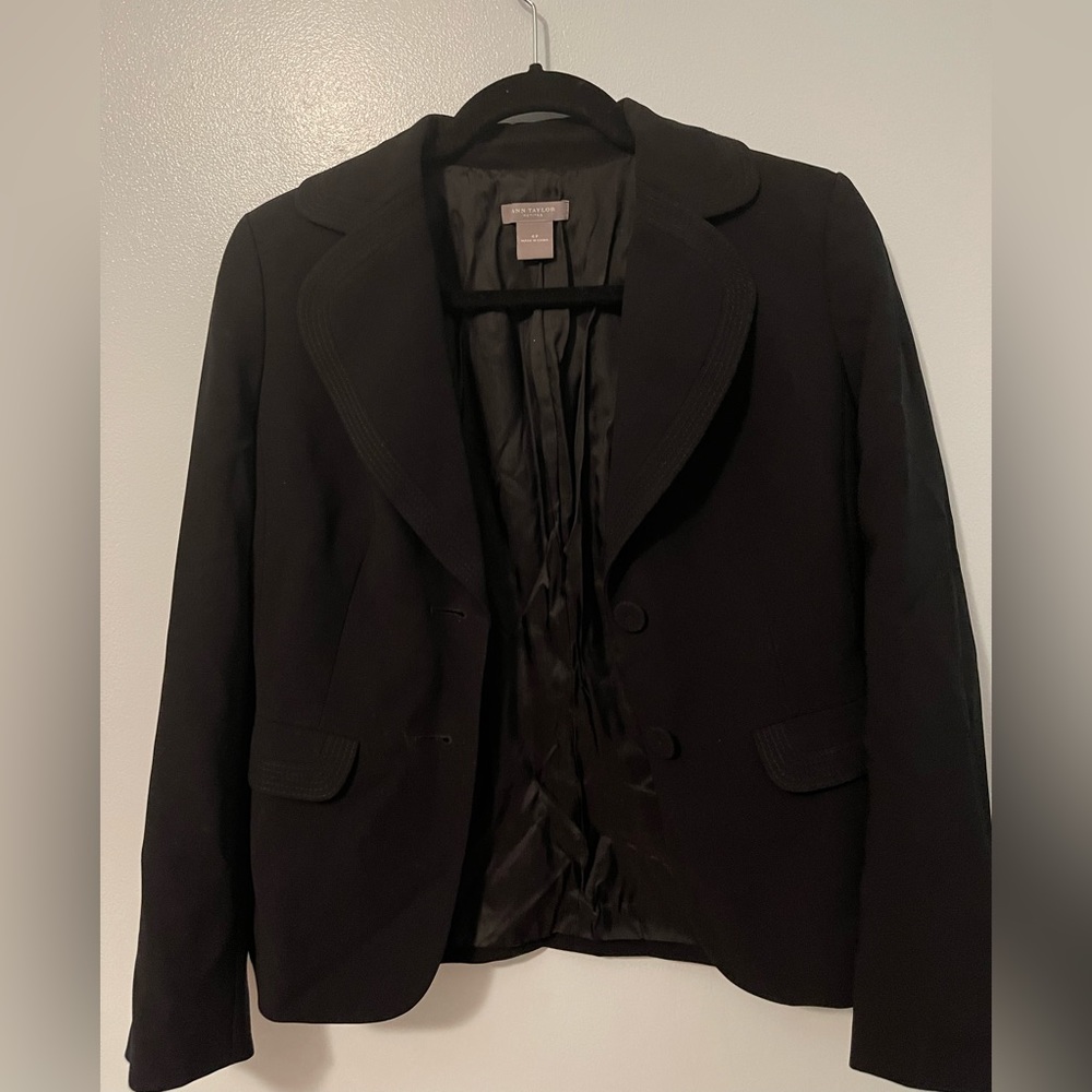 Beautifully lined Ann Taylor office coat.